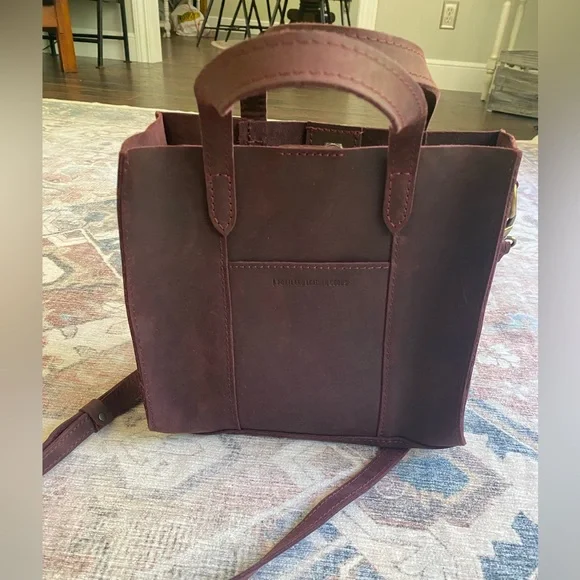 Portland leather goods Lola crossbody tote - Picture 2 of 7